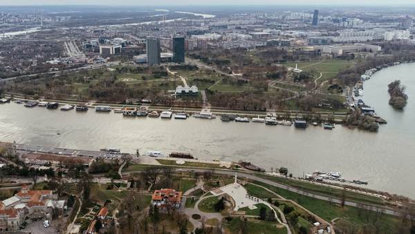 Kalemegdanska tvrđava iz vazduha u letnjem danu
